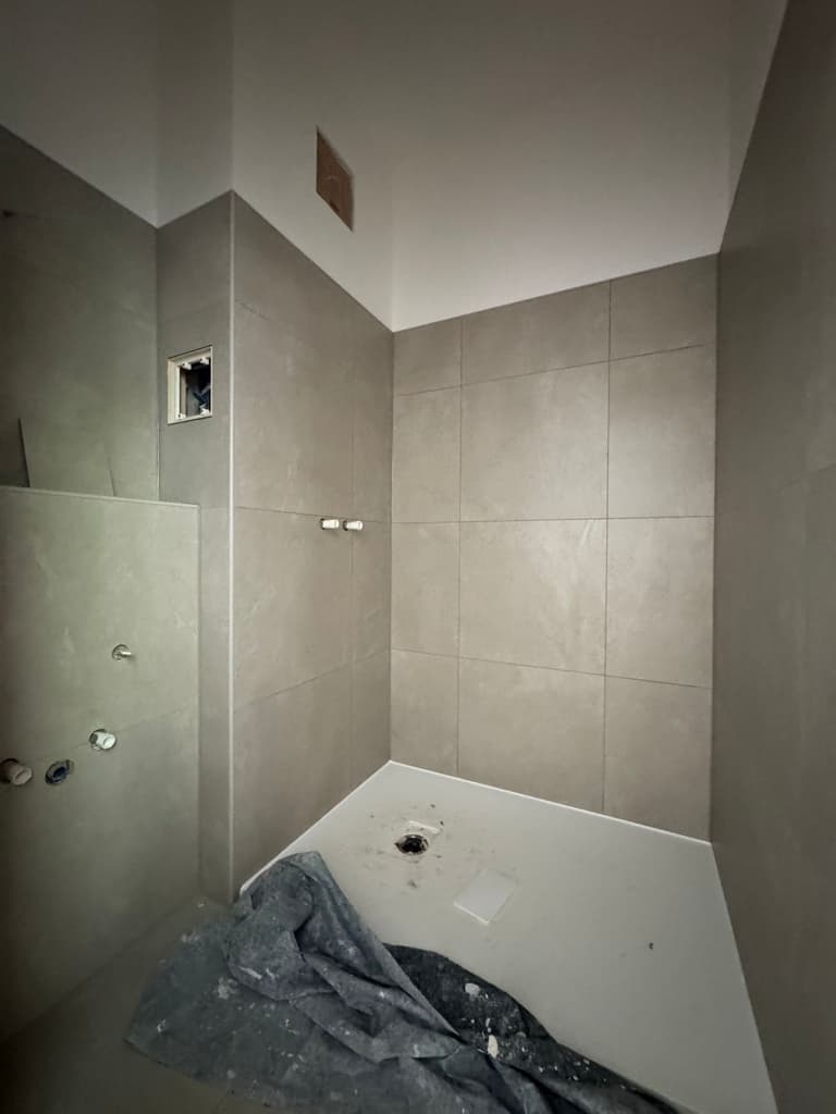 Bad mit Dusche, Färberstraße 1, Leipzig