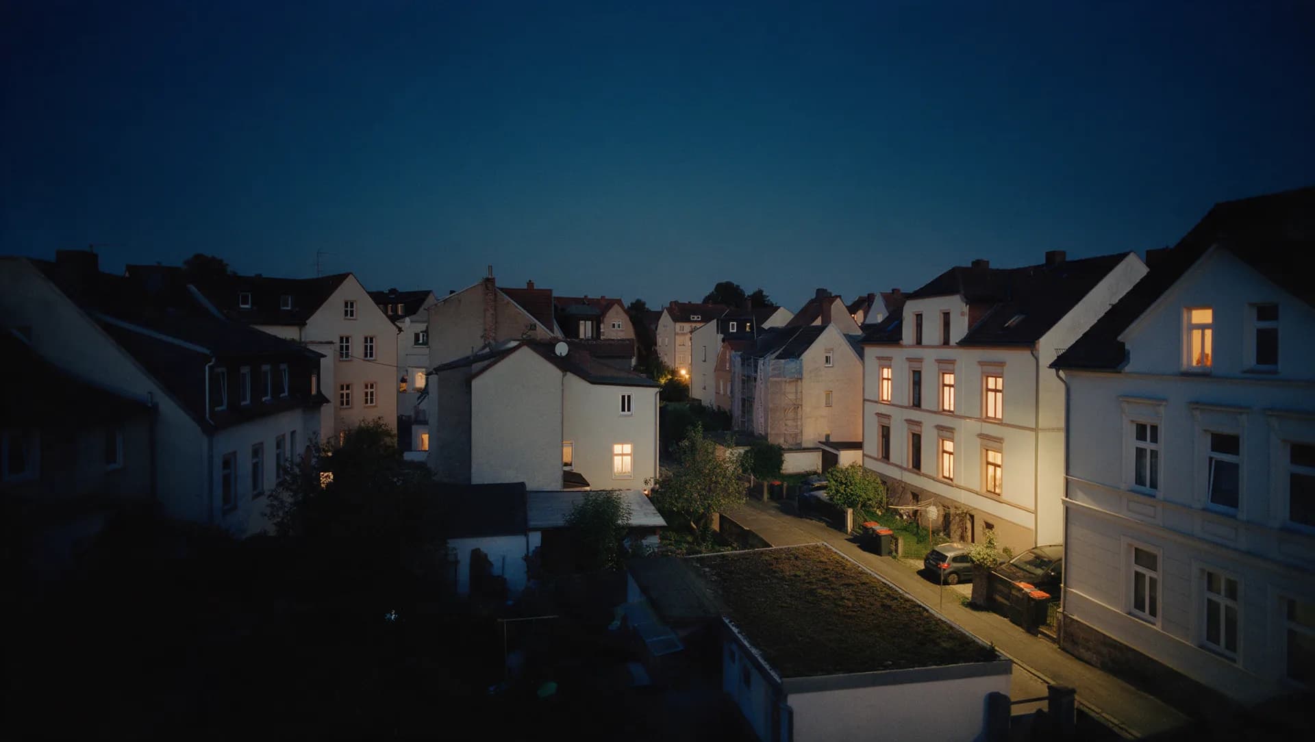 Dächer und Gärten über Anhalt, wie sie den Ortskern von Lutherstadt Wittenberg prägen